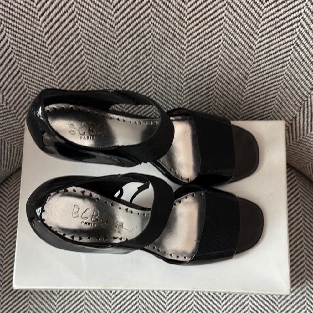 BCBG Paris Black Patten Leather Heels Sz. 8.5